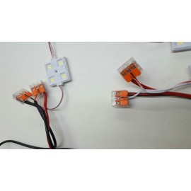 Verlichting set voor 4 kooien