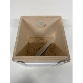 Staand blok voor in de kooi 26x26x27cm