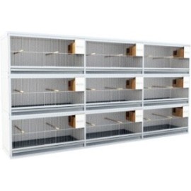 Blok van 9 kooien, 3 boven en 3 naast elkaar