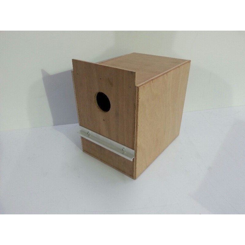 Houten nestblok voor de kooi